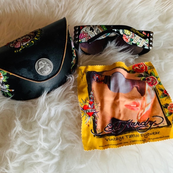Ed Hardy Accessories - Beautiful sunglasses